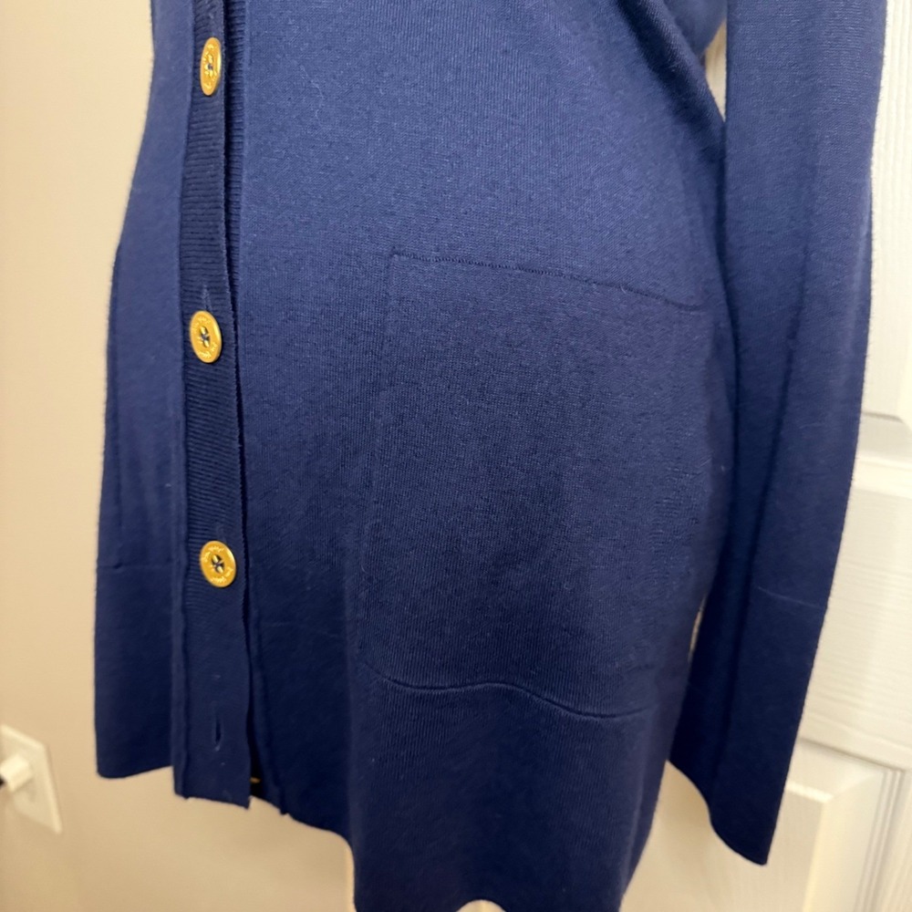 Women's Lilly Pulitzer Navy Cardigan Buttoned V Neck Long Sleeve Cotton SZ M - Picture 2 of 7